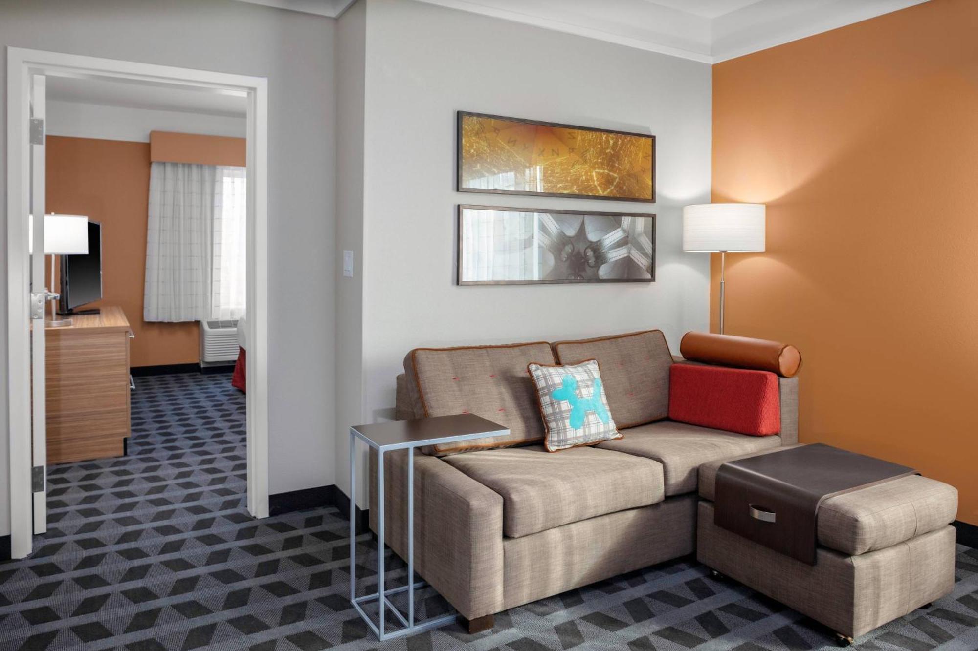 Towneplace Suites By Marriott Гейнсвилл Экстерьер фото